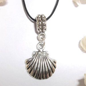 Silver Seashell Necklace Minimalist Style Beach Vacation Jewelry Gift Beach 7064